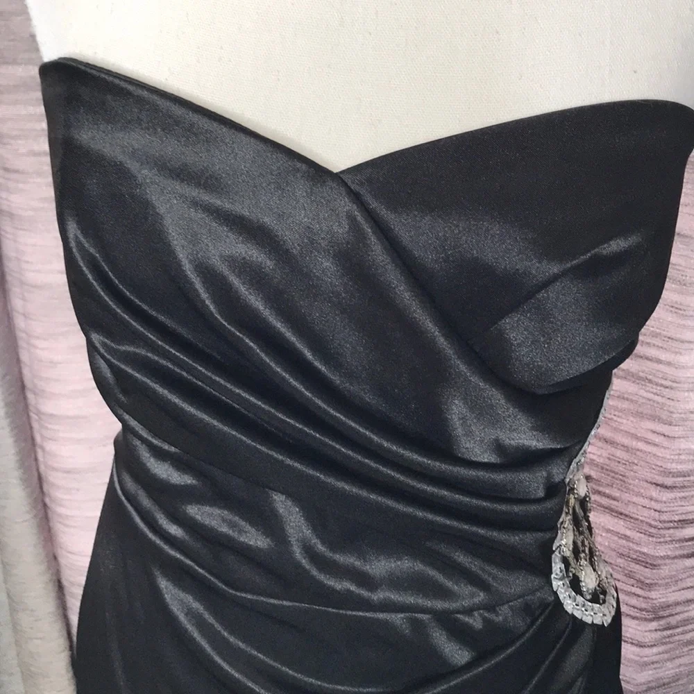TEEZE ME BLACK MED STRAPLESS DRESS WITH BLING